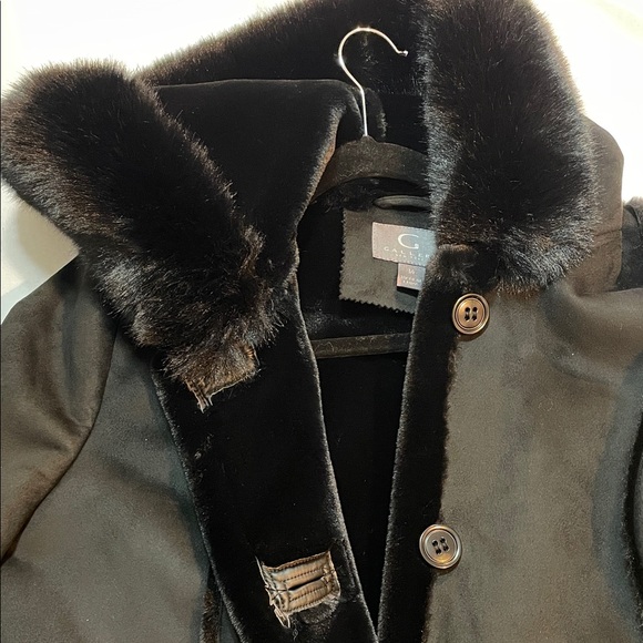Gallery Black Pea Coat with Fur Accents - Picture 4 of 4